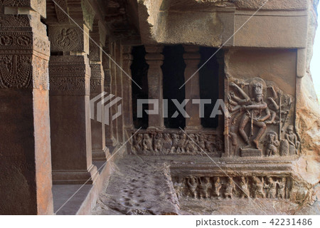 Cave 1: Dancing Shiva, Nataraja, Badami Caves Cave 1: Dancing Shiva, Nataraja, Badami Caves 42231486
