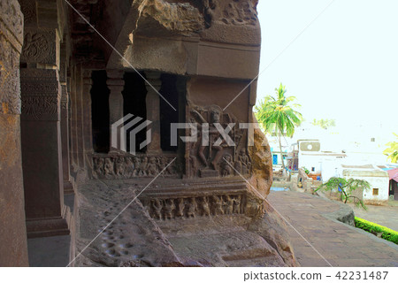 Cave 1: Dancing Shiva, Nataraja, Badami Caves Cave 1: Dancing Shiva, Nataraja, Badami Caves 42231487