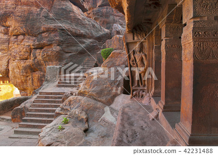 Cave 1: Dwarpala, Badami Caves, Karnataka Cave 1: Dwarpala, Badami Caves, Karnataka 42231488