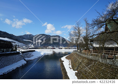 Hida Kagawa River, Imamiya Bridge overlooking Shinjuji, Miyagawa 42232416