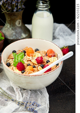 Healthy vegetarian breakfast.  42233115