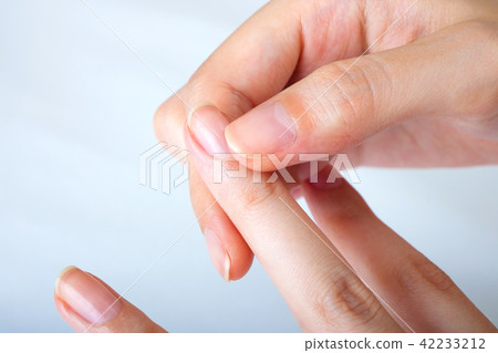 Nail care 42233212
