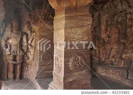 Cave 3 : Carved figures of Harihara, Badami Caves  42233981