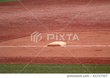Third base Third base 42237307