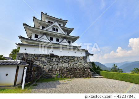Gujo Hachiman Castle (Gujo City, Gifu Prefecture) 42237843