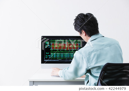 建築房地產CAD繪圖業務個人電腦辦公室商人男子 42244979