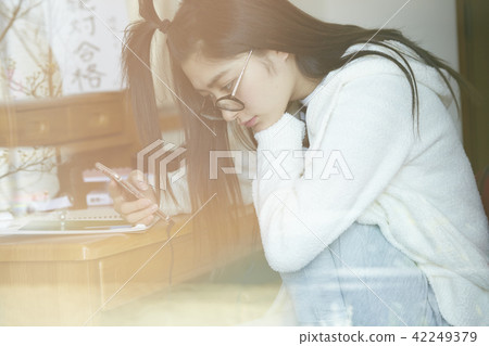 School girl high school studies 42249379