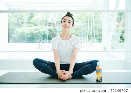 Relaxing yoga Relaxing yoga 42249797