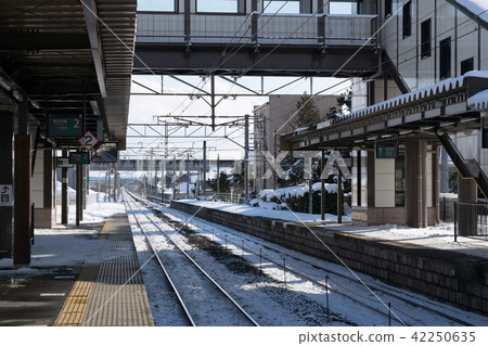 Snow Country Platform 42250635