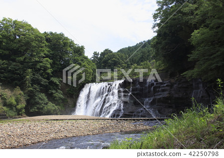 Longmen Falls (Nasu Osan City, Tochigi Prefecture) 42250798
