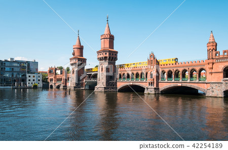 The Oberbaum Bridge (Oberbaumbrueke) in Berlin, The Oberbaum Bridge (Oberbaumbrueke) in Berlin, 42254189