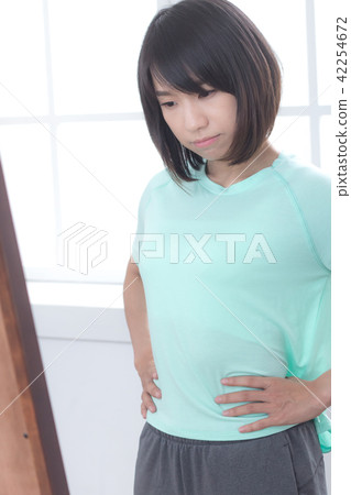 Women who care about their bodies 42254672