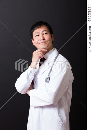 Middle Male in White Coat 42255934