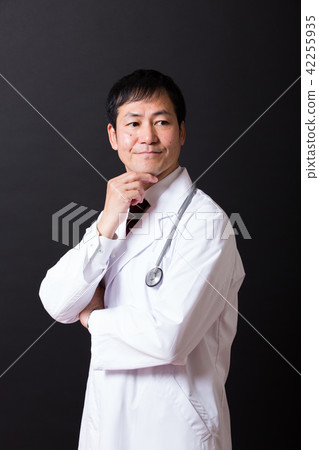 Middle Male in White Coat 42255935