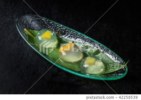 Water jelly water bottle water agar 42258539