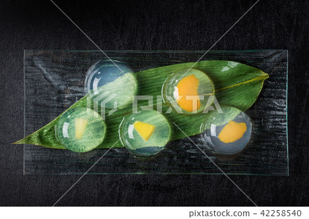 Water jelly water bottle water agar 42258540