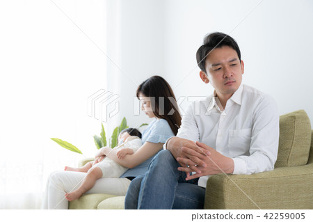 Childcare / family image 42259005