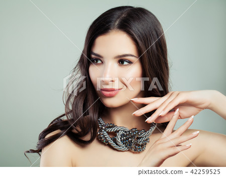 Pretty Woman Wearing Jewelry Necklace 42259525