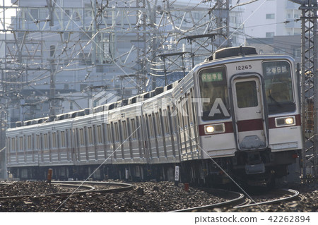 [TS] 東武晴空塔線 10050系列 BTS6（單獨特快） 42262894