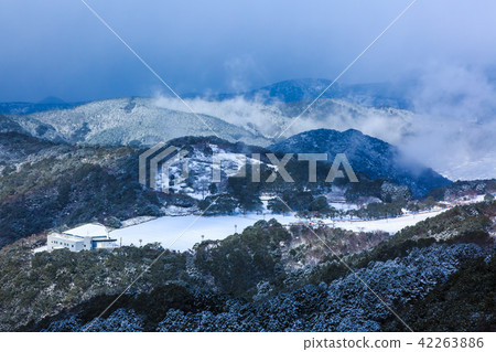 稻佐山天文台的雪景[長崎縣長崎市] 42263886