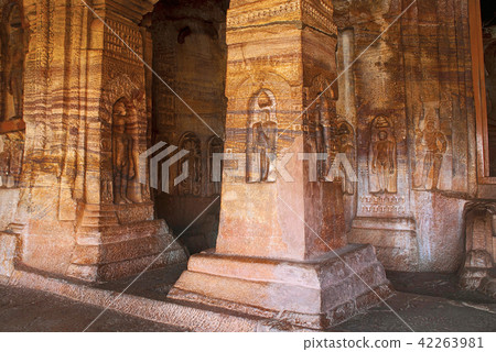 Cave 4 : Jaina Tirthankara images Badami caves 42263981