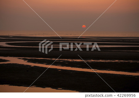 Sunset over the Masutama coast 42269956