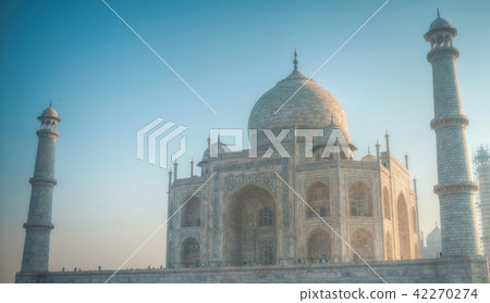 Taj Mahal 42270274