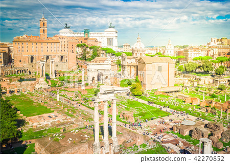 Forum - Roman ruins in Rome, Italy Forum - Roman ruins in Rome, Italy 42270852