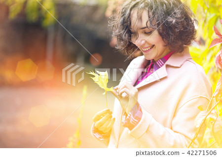 portrait of a happy smiling girl 42271506