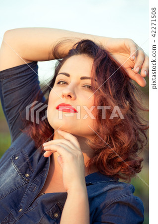 portrait of a happy smiling girl portrait of a happy smiling girl 42271508