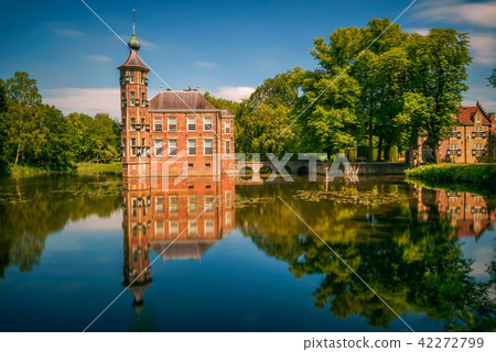 Castle Bouvigne and the surrounding park in Breda, Netherlands Castle Bouvigne and the surrounding park in Breda, Netherlands 42272799