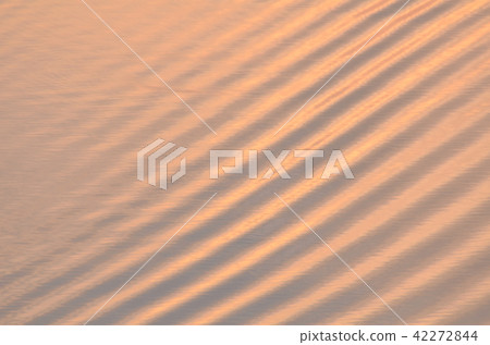 Morning color water surface pattern Togo pond 42272844
