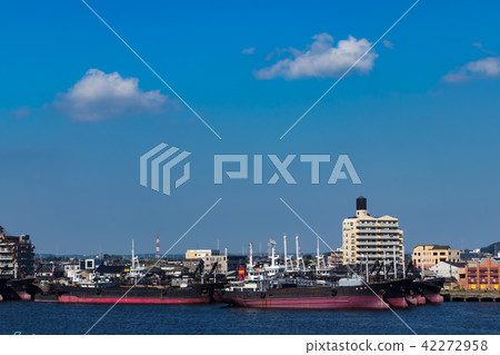 (Chiba - Scenery) Landscape of Kisarazu Harbor in Summer 1 42272958