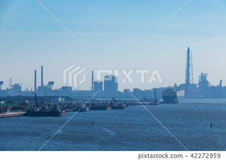 (Chiba - landscape) Landscape of Kisarazu Port in the summer 2 42272959