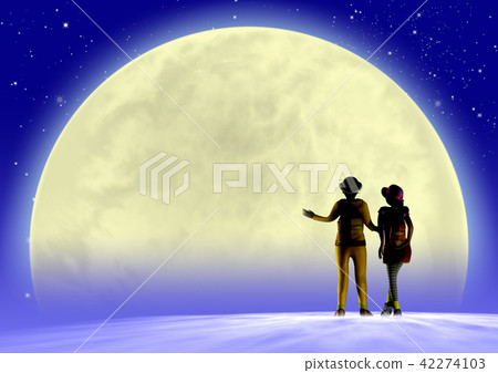 The moon couple full moon copy space The moon couple full moon copy space 42274103