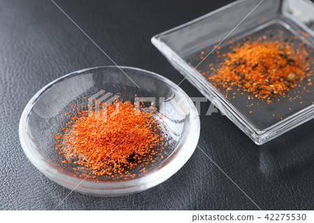 One-Chili chili and Shichiguto chilli 42275530