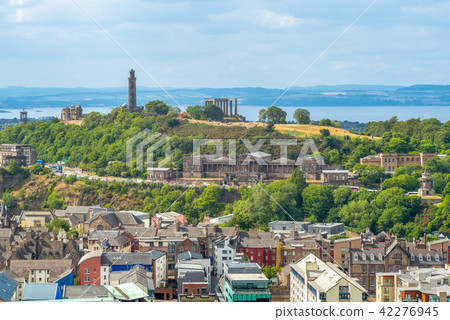 skyline of edinburgh and calton hill in scotland skyline of edinburgh and calton hill in scotland 42276945