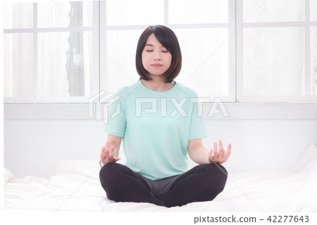 冥想，醒目的客廳 42277643