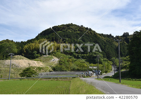 Full view of High Tenjin Castle Track 42280570