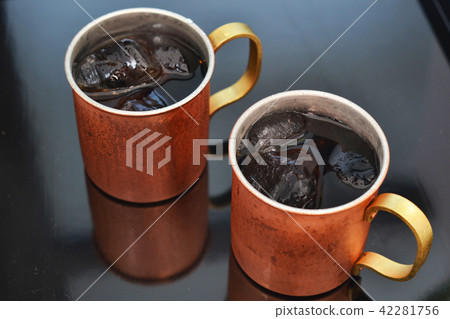 Cooled iced coffee for the queen Cooled iced coffee for the queen 42281756