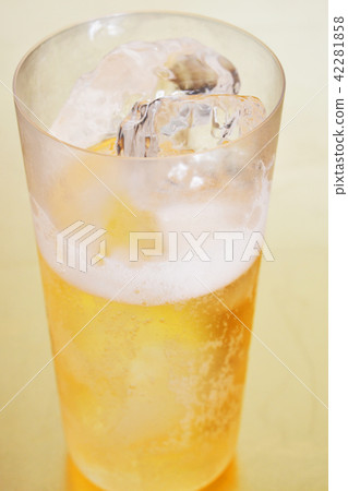 Cold highball 42281858
