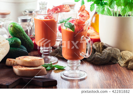 Spicy homemade gazpacho soup Spicy homemade gazpacho soup 42281882