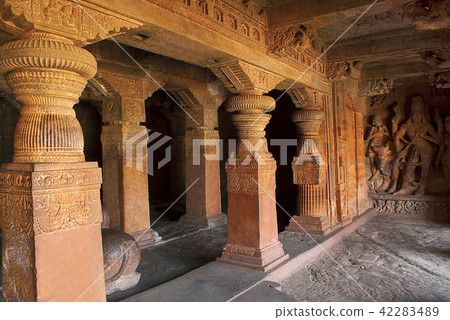 Cave 1: view of a 18 pillared hall, Badami Caves Cave 1: view of a 18 pillared hall, Badami Caves 42283489