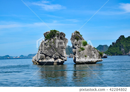Vietnam, Halong Bay Vietnam, Halong Bay 42284802