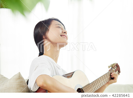 單身歌手的日常愛好 42285641