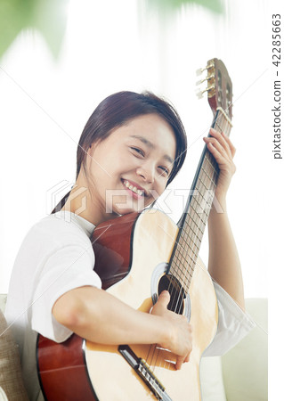 A Single Life Singer's Daily Hobbies A Single Life Singer's Daily Hobbies 42285663