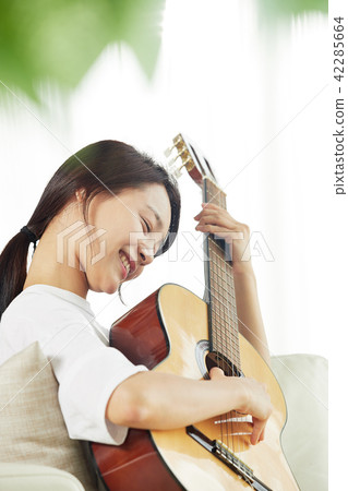 A Single Life Singer's Daily Hobbies A Single Life Singer's Daily Hobbies 42285664