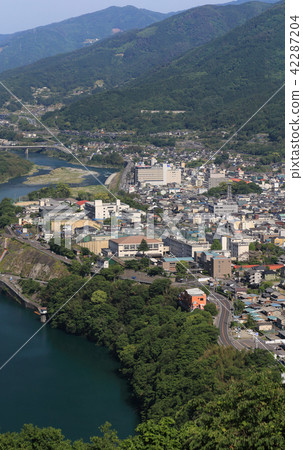 City area of Miyoshi-shi Ikeda-cho (prefectural Ikeda Takashi, municipal Ikeda junior high school, municipal Ikeda small, prefectural Miyoshi hospital · Yoshino river) City area of Miyoshi-shi Ikeda-cho (prefectural Ikeda Takashi, municipal Ikeda junior high school, municipal Ikeda small, prefectural Miyoshi hospital · Yoshino river) 42287204