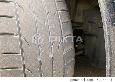 Tire grooves 42288821
