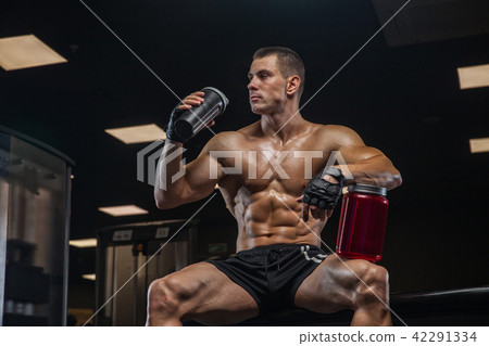 Drinking protein looking for a shaker, keeps the sports nutritio Drinking protein looking for a shaker, keeps the sports nutritio 42291334